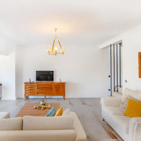 W Pool Garden Patio 1 Min To In Bodrum فندق يالِكافاك